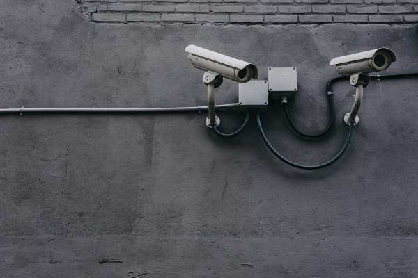 Analiza de risc la securitate fizică — Ghid complet 2025 pentru firme și administratori